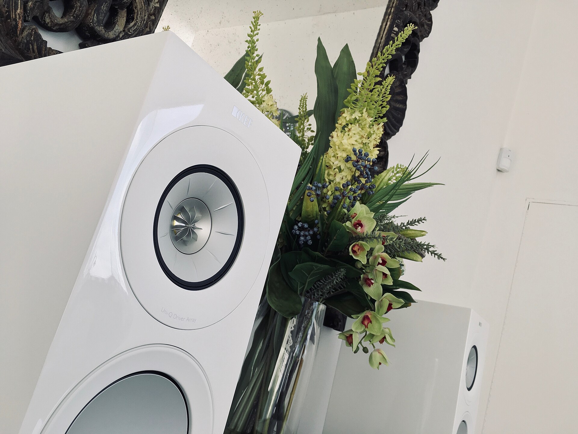 KEF R3 スピーカー